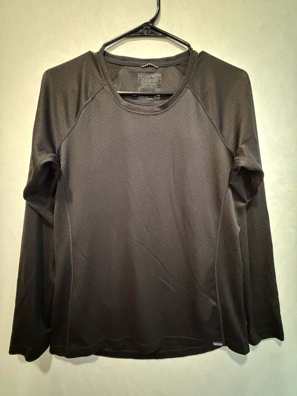 Patagonia Capilene Midweight Crew Size L women’s Long Sleeve Top